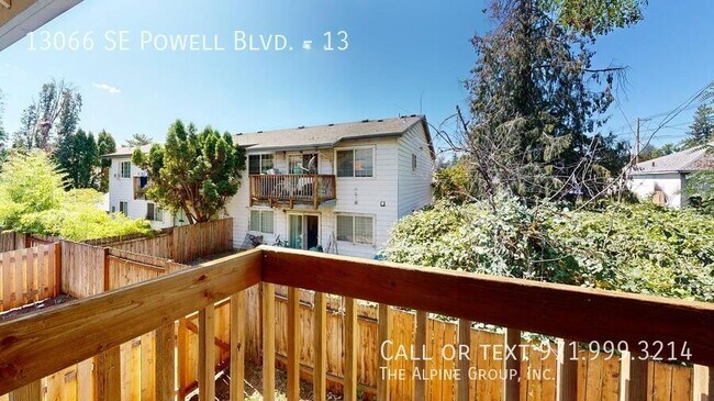 Building Photo - 13066 SE Powell Blvd