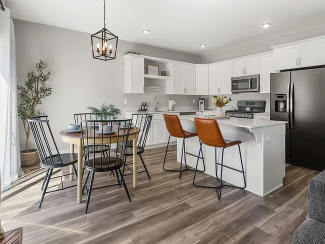 Building Photo - 1540 S 1450 W