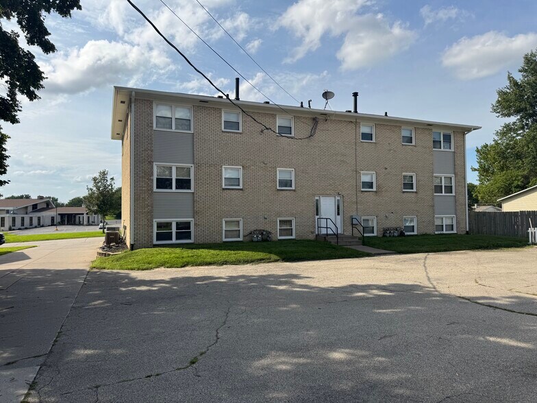 Building Photo - 4305 N Ripley St