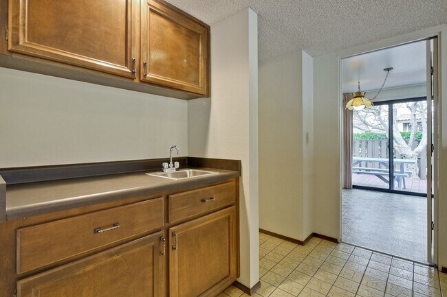 Building Photo - Wow! What a Great Home! Available Soon!