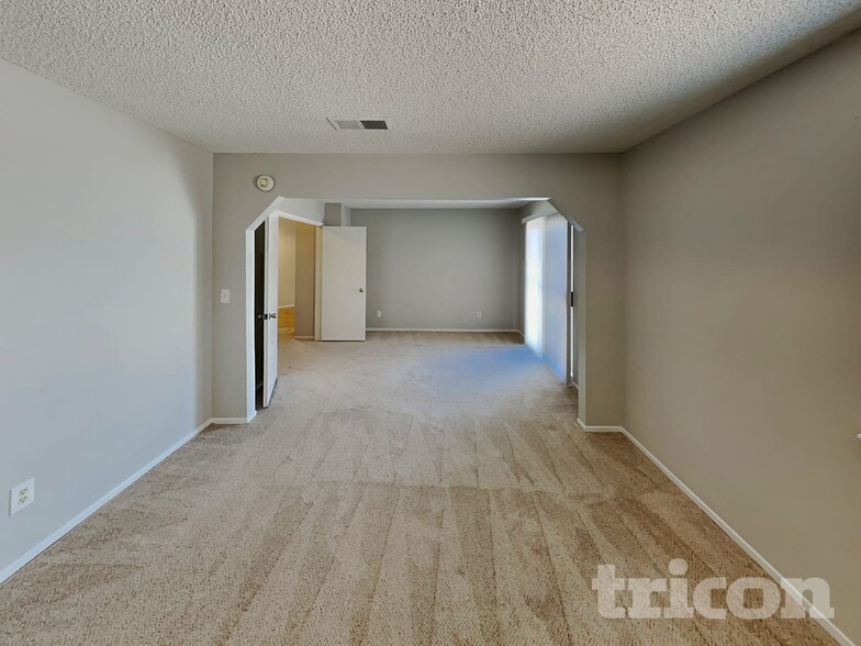 Building Photo - 1648 Trish Ln