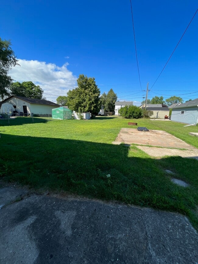 Building Photo - 712 Terrace Ave