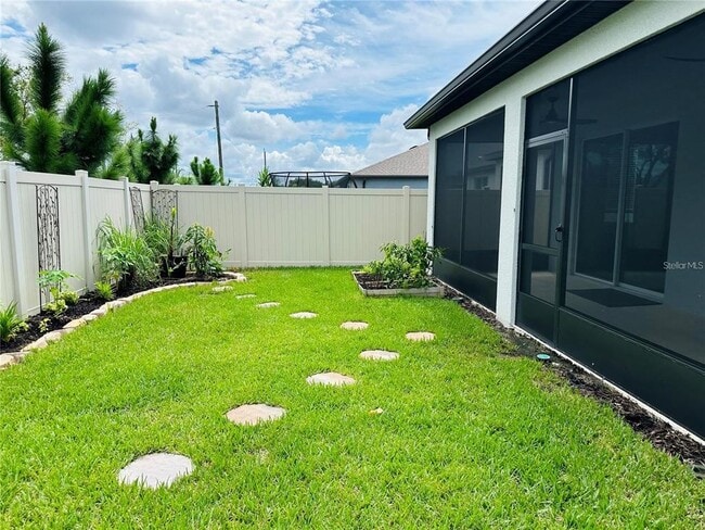 Building Photo - 3102 61st Dr E