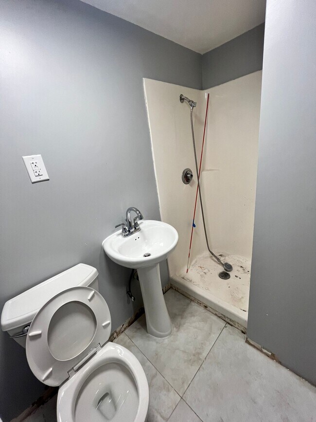 Unit 1 - 17 Belmont Ave