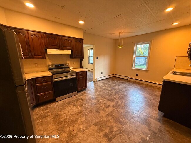 Building Photo - 947 Carmalt St