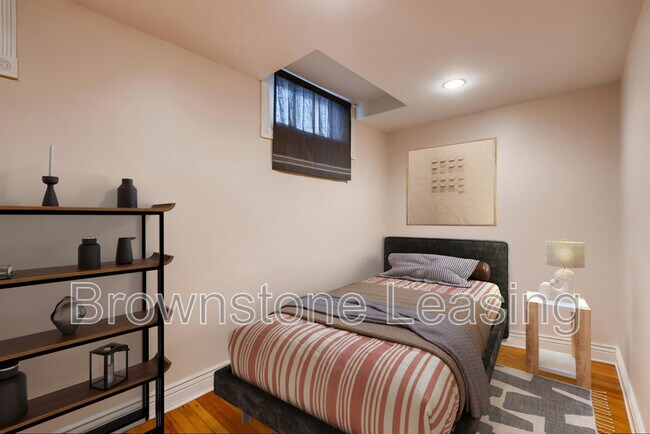 Building Photo - 1035 N Marion St