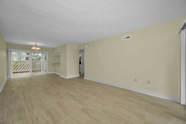 Building Photo - Gulf View Condo