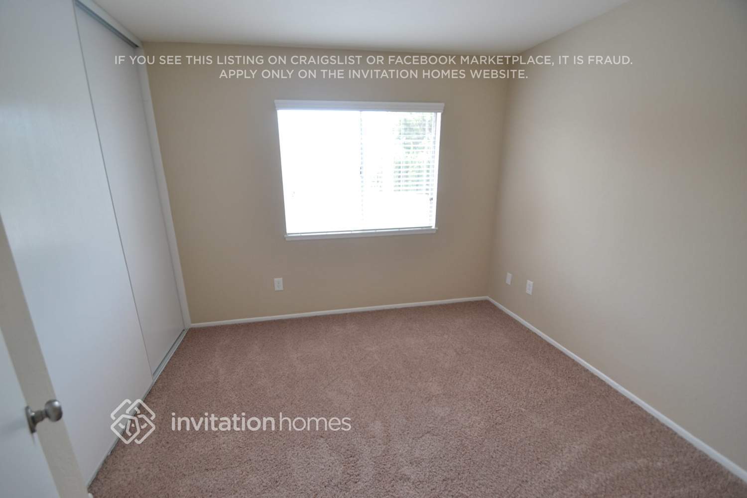 Building Photo - 2414 S Woodlark Dr