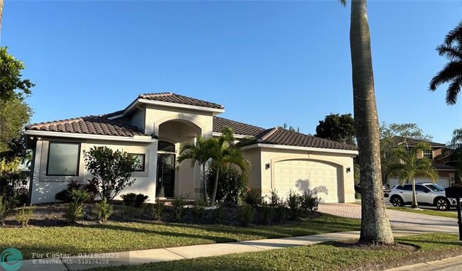 Building Photo - 2550 Jardin Terrace