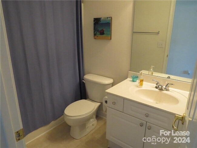 Building Photo - 1003 Basin Ct