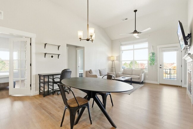 Building Photo - Bright and Modern Condo in Ideal Location with Detached Garage