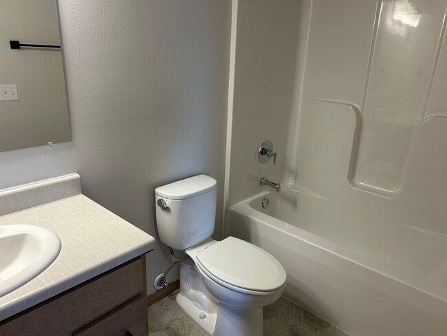 Building Photo - 6103 S Alki Pl