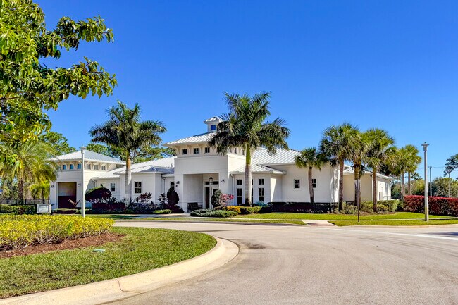 Building Photo - 4660 SW Ardsley Dr