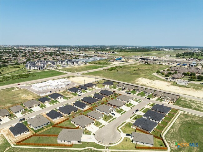 Building Photo - 5115 Rose Petal Ct