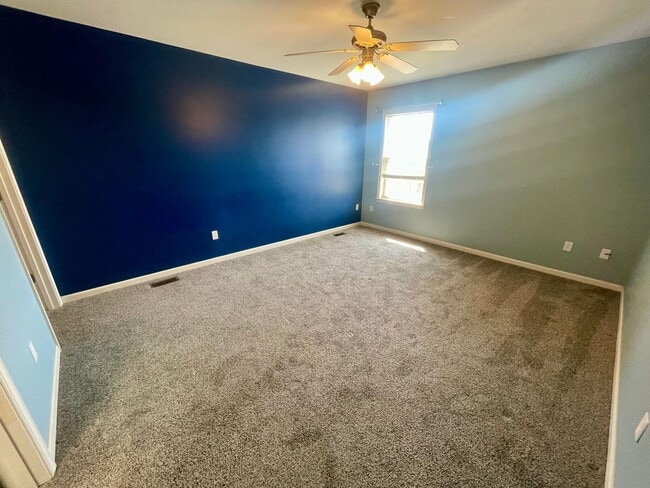 Building Photo - 208 Port Way