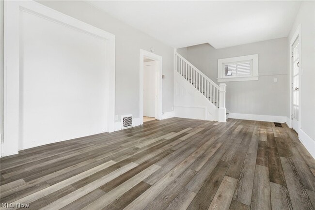 Building Photo - 3029 Seventh St SW