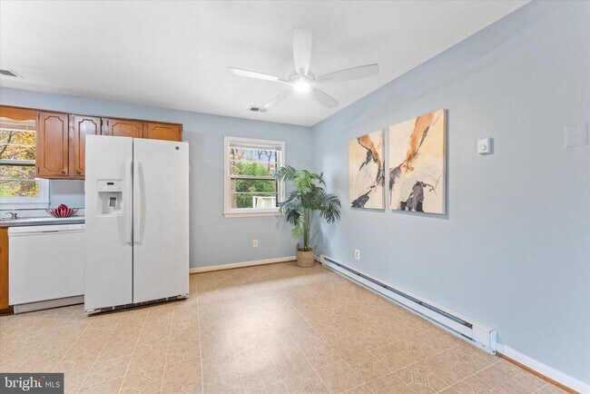 Building Photo - 6548 Windham Ave