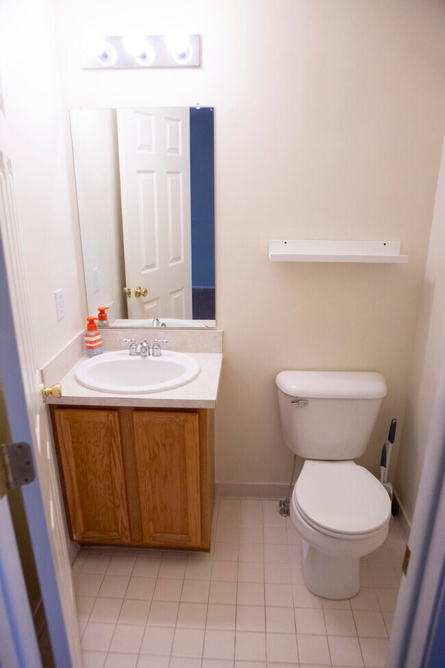 Building Photo - 38286 Brook Dr