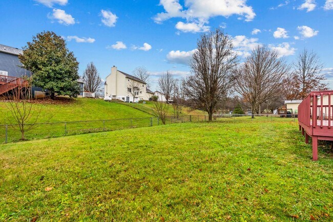 Building Photo - 215 Darrell Dr