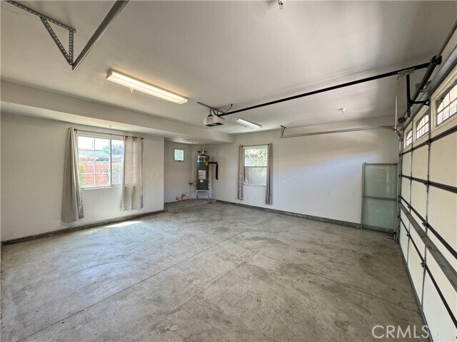 Building Photo - 11422 Elliott Ave