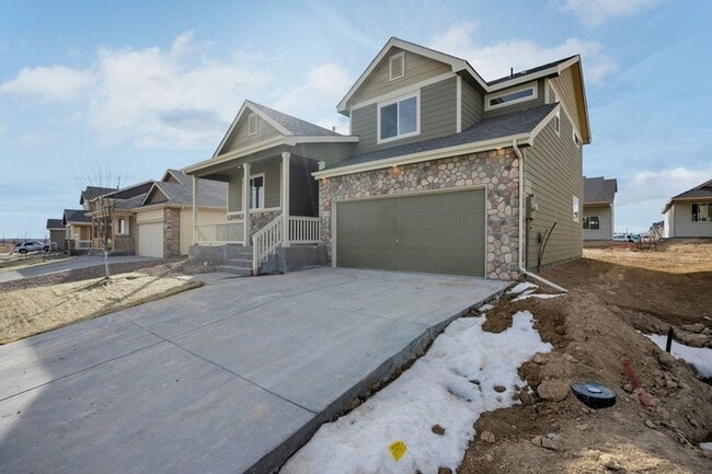 Building Photo - 935 Mount Shavano Ave