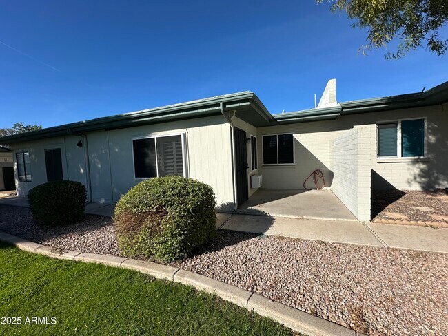 Building Photo - 4328 E Capri Ave