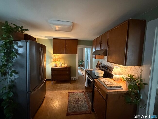 Building Photo - 189 Marlborough St