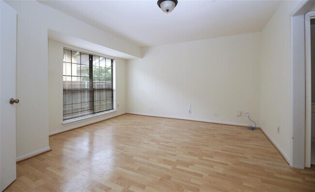 Building Photo - 777 Bering Dr