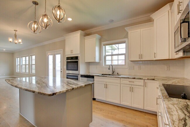 Building Photo - 230 Cotoneaster Ln