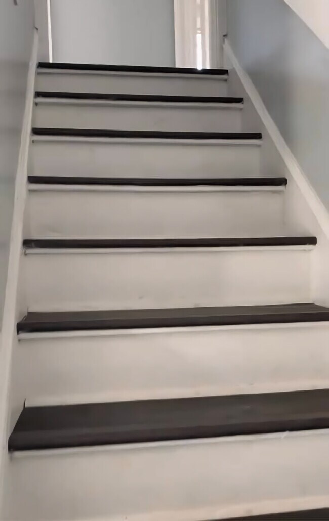 Building Photo - 201 Coulbourn Mill Rd