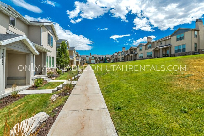 Building Photo - 5073 W Arete Wy