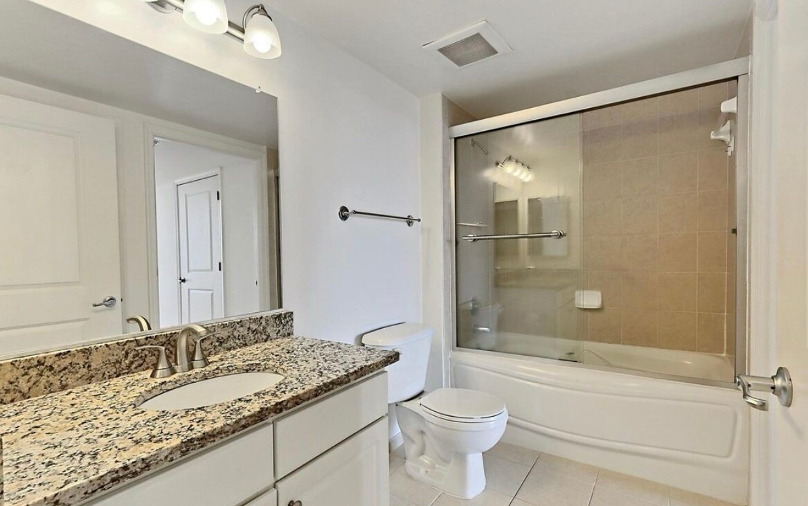 Building Photo - 11800 Sunset Hills Rd