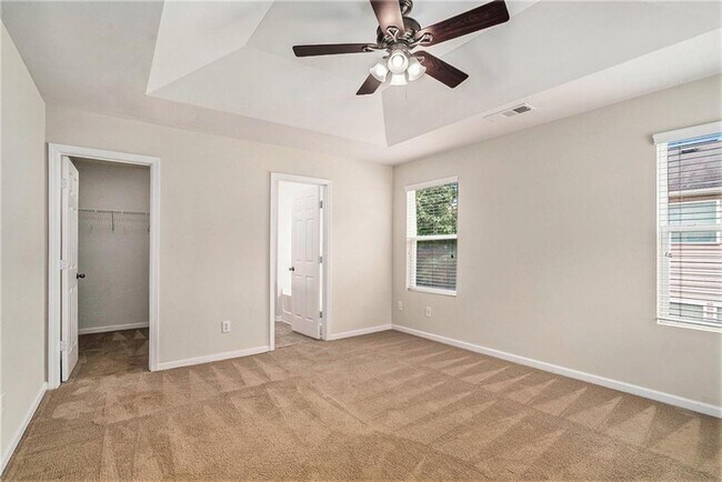 Building Photo - 3660 Roseman Landing