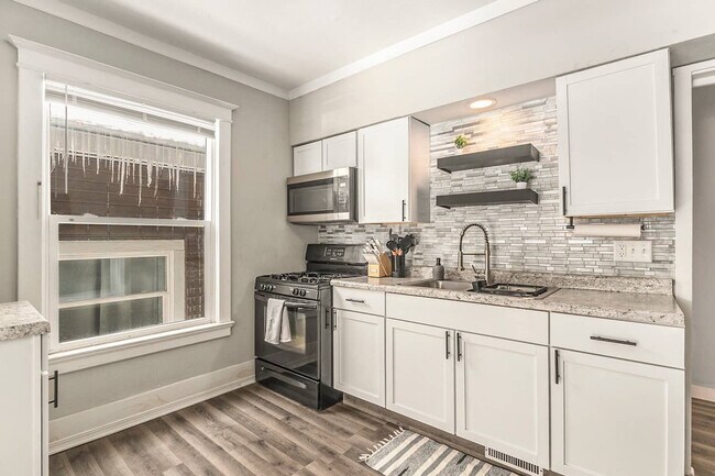 Building Photo - 415 6th St NW