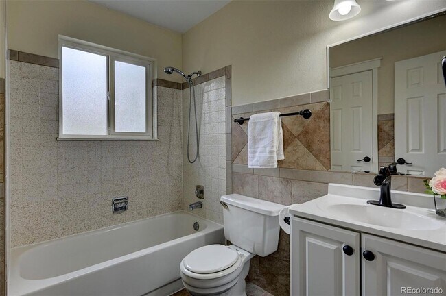 Building Photo - 5335 Picket Dr