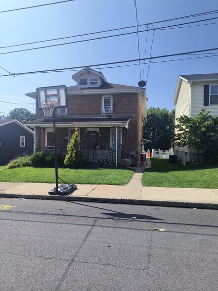 Building Photo - 311 Lincoln Ave