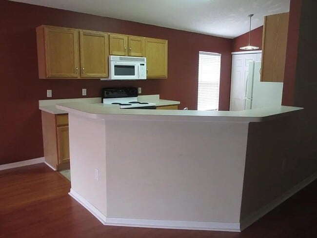 Building Photo - 4754 Willamette Cir