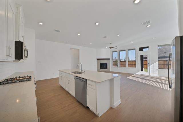 Building Photo - 1505 Adams Dr