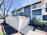 Building Photo - Santee 2 Bedroom Tamberly Townhouse for Rent
