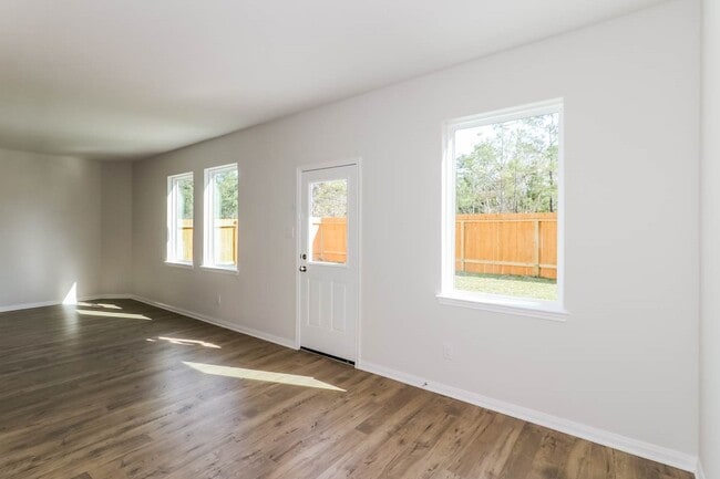 Building Photo - 8204 Sunberry Shadow Dr