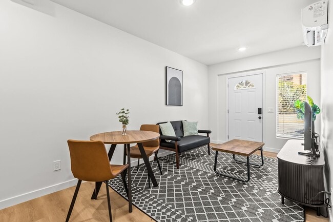 Building Photo - 838 Hilgard Ave