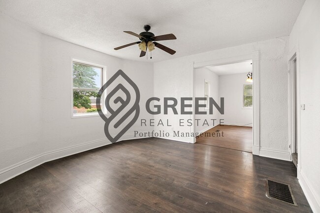 Building Photo - 3 bed/2 bath home for rent in Kankakee IL