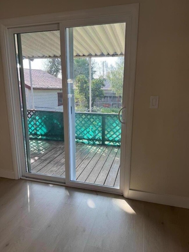 Building Photo - 277 Kirk Ave