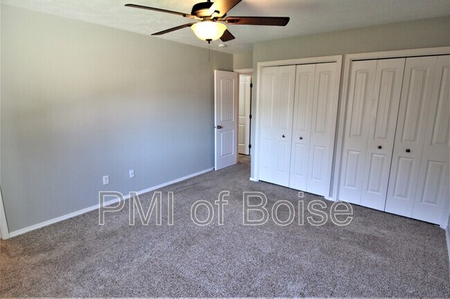 Building Photo - 306 Pietra Way