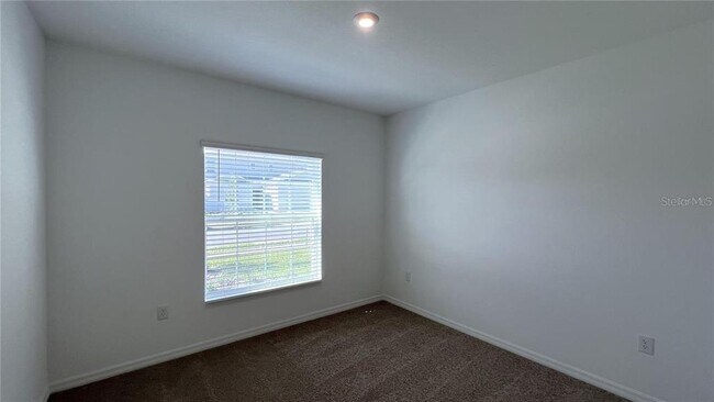 Building Photo - 5557 Tranquila Ln