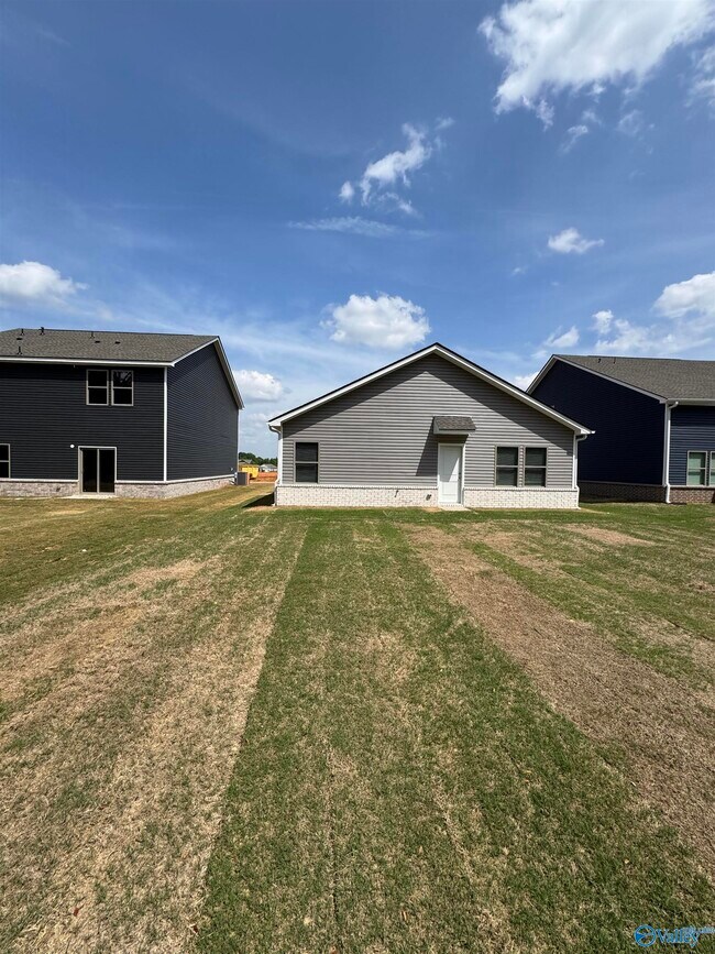 Building Photo - 22733 Dashwood Ln