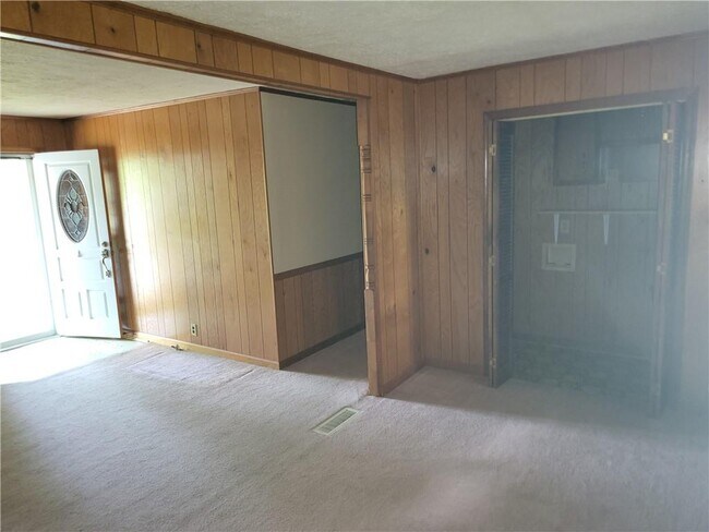 Building Photo - 6707 Campground Rd