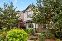 Building Photo - Clean, bright 3-bdrm/2.5-bath home in Beth...