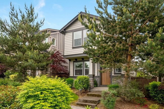Primary Photo - Bright, clean 3-bdrm/2.5-bath home in Beth...