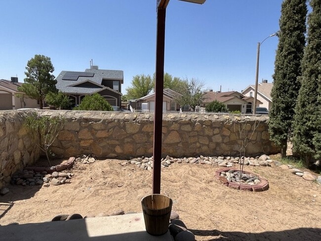 Building Photo - 3701 Trina Pl